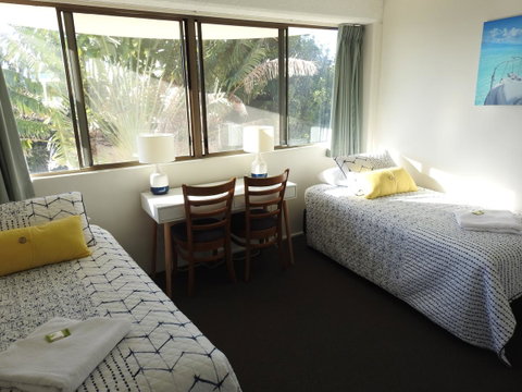 Placid Waters Holiday Apartments - Australia Accommodation 11