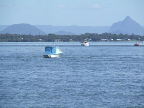 Spacious Family Unit With Incredible Views. - Australia Accommodation 3