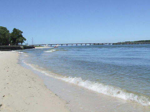 Spacious Family Unit With Incredible Views. - Australia Accommodation 10