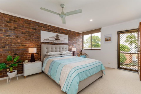 Spacious Family Unit With Incredible Views. - Australia Accommodation 6
