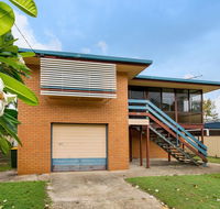 Short Stroll to Surf Beach - North Street Woorim - Australia Accommodation