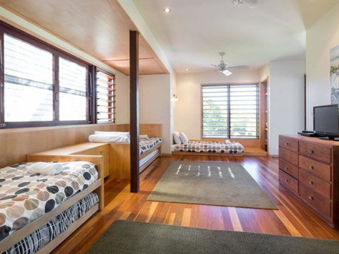 Laguna House - Australia Accommodation 1