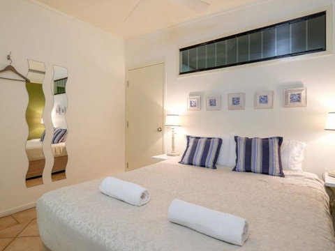 Claytons 1 By Discover Stradbroke - Australia Accommodation 2