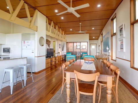 Claytons 1 By Discover Stradbroke - Australia Accommodation 17