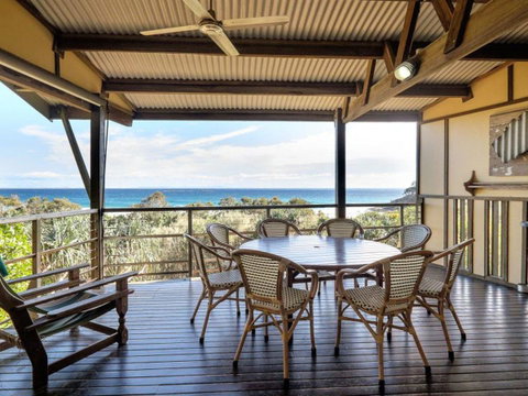 Claytons 1 By Discover Stradbroke - Australia Accommodation 12