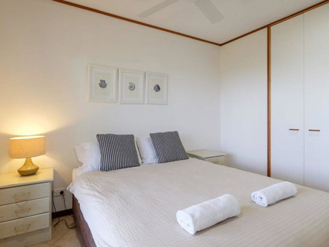 Claytons 1 By Discover Stradbroke - Australia Accommodation 9
