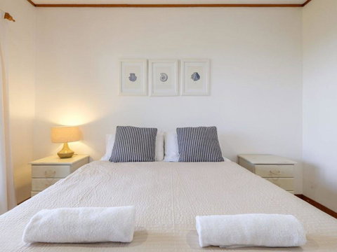 Claytons 1 By Discover Stradbroke - Australia Accommodation 25