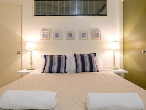 Claytons 1 By Discover Stradbroke - Australia Accommodation 23