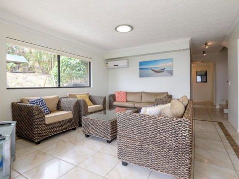 Mooloomba Five - Australia Accommodation 13