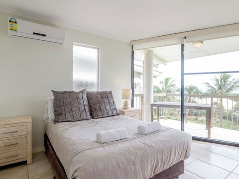 Mooloomba Five - Australia Accommodation 8