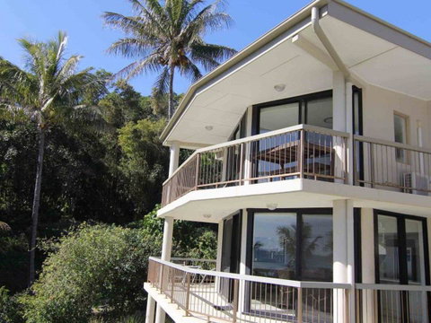 Mooloomba Five - Australia Accommodation 10