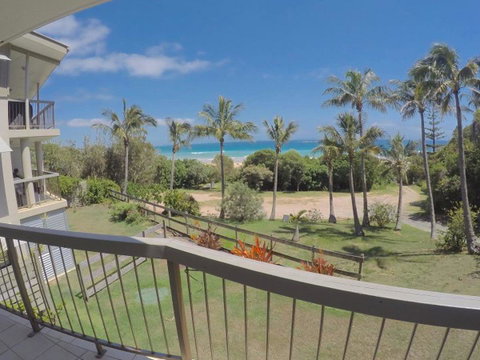 Mooloomba Five - Australia Accommodation 6