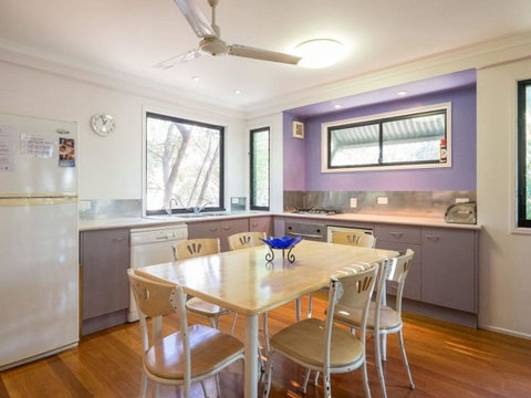 Billa Blue By Discover Stradbroke - Australia Accommodation 3
