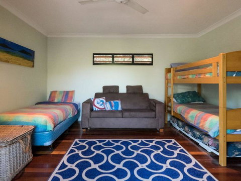 Billa Blue By Discover Stradbroke - Australia Accommodation 1