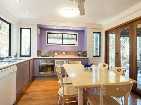 Billa Blue By Discover Stradbroke - Australia Accommodation 7