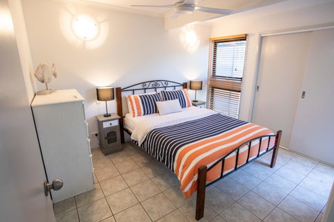 Point Break Beach House - Australia Accommodation 14