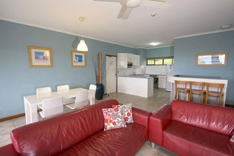 Anchorage On Straddie - Australia Accommodation 9