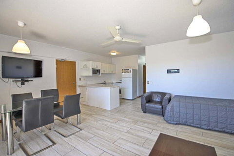 Anchorage On Straddie - Australia Accommodation 25