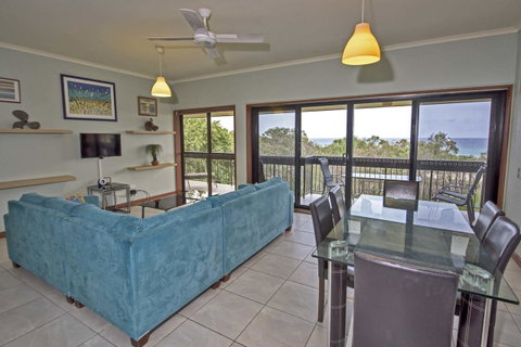 Anchorage On Straddie - Australia Accommodation 8