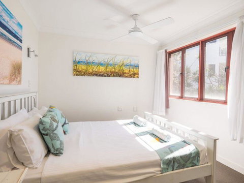 First Point Down By Discover Stradbroke - Australia Accommodation 1