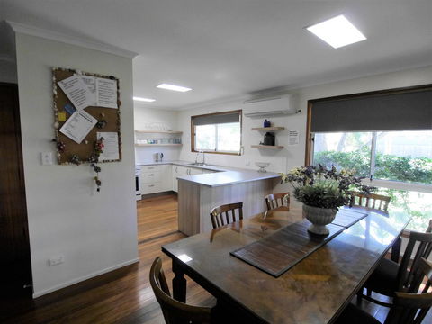 Amity Beach House - Australia Accommodation 7