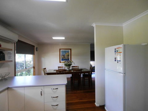 Amity Beach House - Australia Accommodation 6