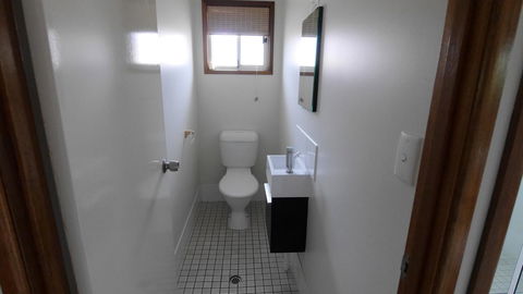Amity Beach House - Australia Accommodation 14