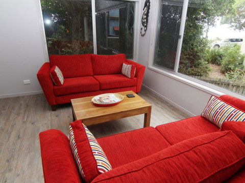 Beachside By Discover Stradbroke - Australia Accommodation 5