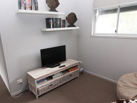 Beachside By Discover Stradbroke - Australia Accommodation 7