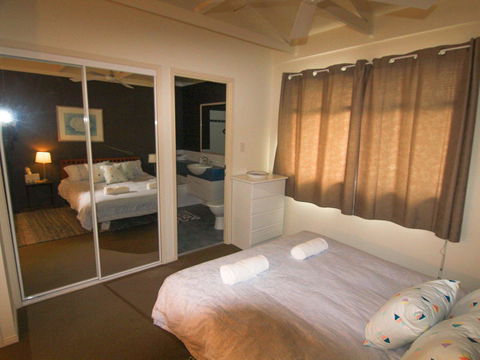 17 Pt Lookout Beach Resort - Australia Accommodation 16