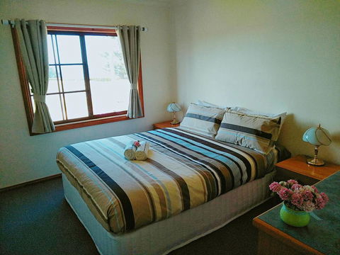 Baudins Accommodation And Restaurant - Australia Accommodation 1