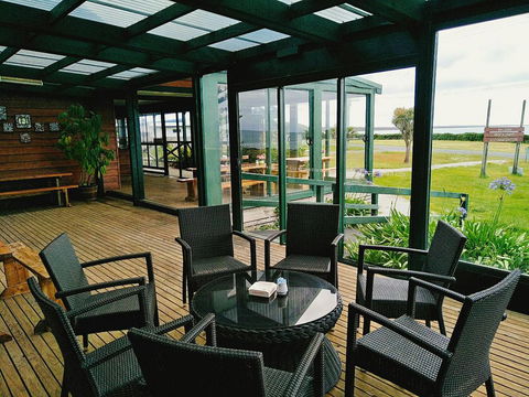 Baudins Accommodation And Restaurant - Australia Accommodation 21