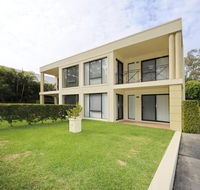 'Bagnall Views' 2/161 Government Rd - Stylish  modern duplex across the road to the waters edge - Australia Accommodation