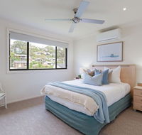 'Sandy Point Haven' 21a Sandy Point Rd - Stylish Haven with WIFI Air conditioning  Water views - Australia Accommodation
