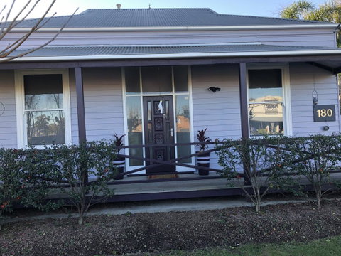 'Tranquil Moments On Macleod' - Australia Accommodation 1