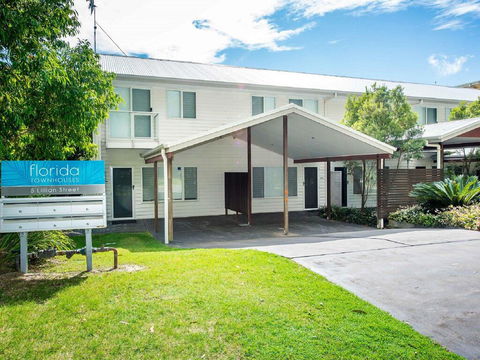 1 'Florida', 5 Lillian Street - 2 Min Walk To Beach, Shops & Restaurants - Australia Accommodation 0