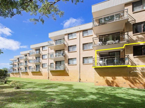 1 'Intrepid', 3 Intrepid Close - Amazing Views Of Shoal Bay, Only 100m From The Beach - Australia Accommodation 3