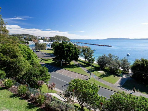 1 'Kiah', 53 Victoria Parade - Stunning Views, Wifi, Aircon, Just Across The Road To The Water - Australia Accommodation 0
