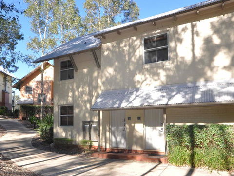 1 Bedroom Executive Villa Located Within Cypress Lakes - Australia Accommodation 3