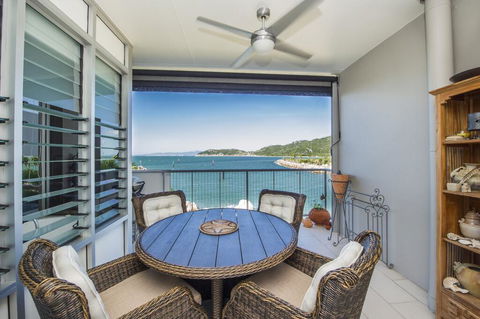 1 Bright Point Apartment 2303 - Australia Accommodation 1