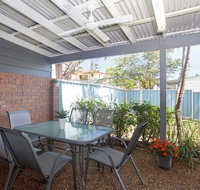 1/10 Catalina Close - so close to the water - Australia Accommodation