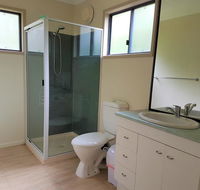 10 Naiad Court -Beach Retreat in the bush - Australia Accommodation