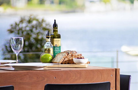 103 Noosa Parade - Australia Accommodation 2