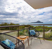 11 'Intrepid'  3 Intrepid Close - Absolute Beachfront Bliss - Australia Accommodation
