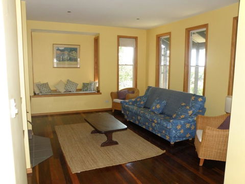 11 Bambara Street - Australia Accommodation 2