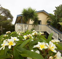 11 Coast at Boomerang Beach - Australia Accommodation