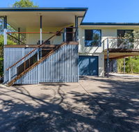 12 Ibis Court - Highset beach house with natural bushland gardens and covered decks - Australia Accommodation