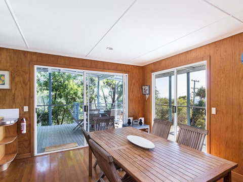 12 Yarrong Road - Australia Accommodation 2