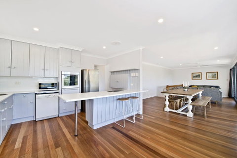 143 Matthew Flinders Drive, Port Macquarie - Australia Accommodation 3