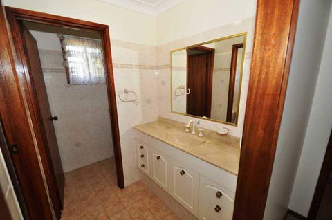16 Haddrill Parade - Australia Accommodation 3